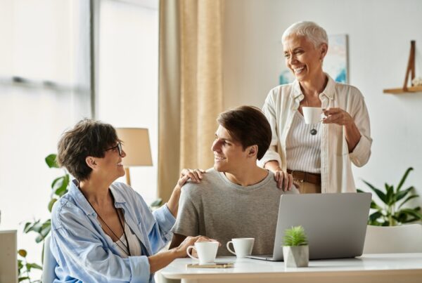 A family discussing a college savings check-in